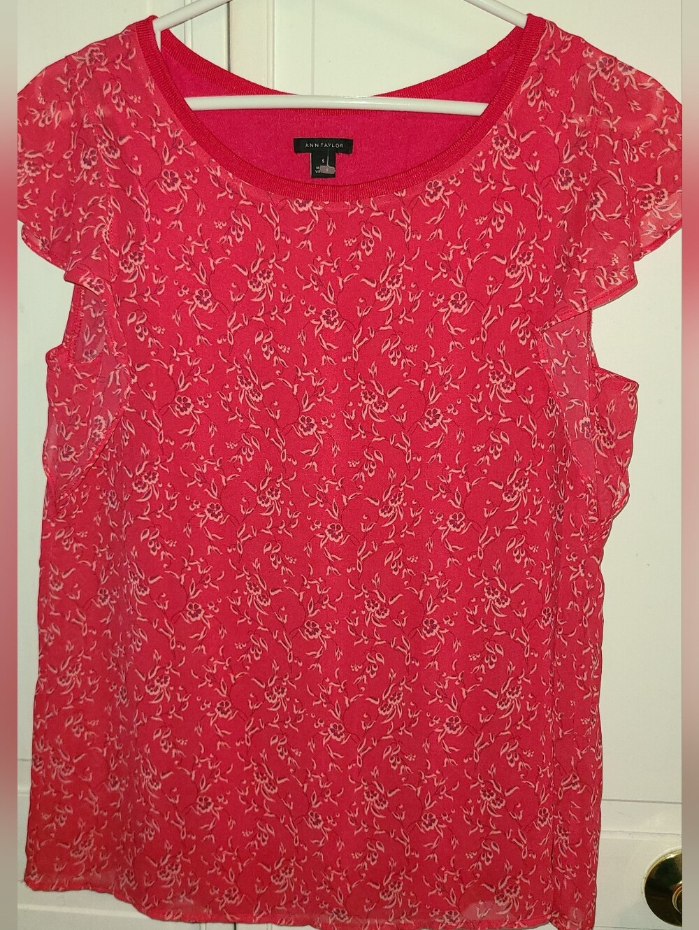 Ann Taylor Hot Pink Floral Cap-Sleeve Blouse